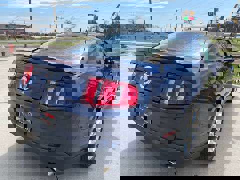 Used 2010 Ford Mustang Coupe image 79