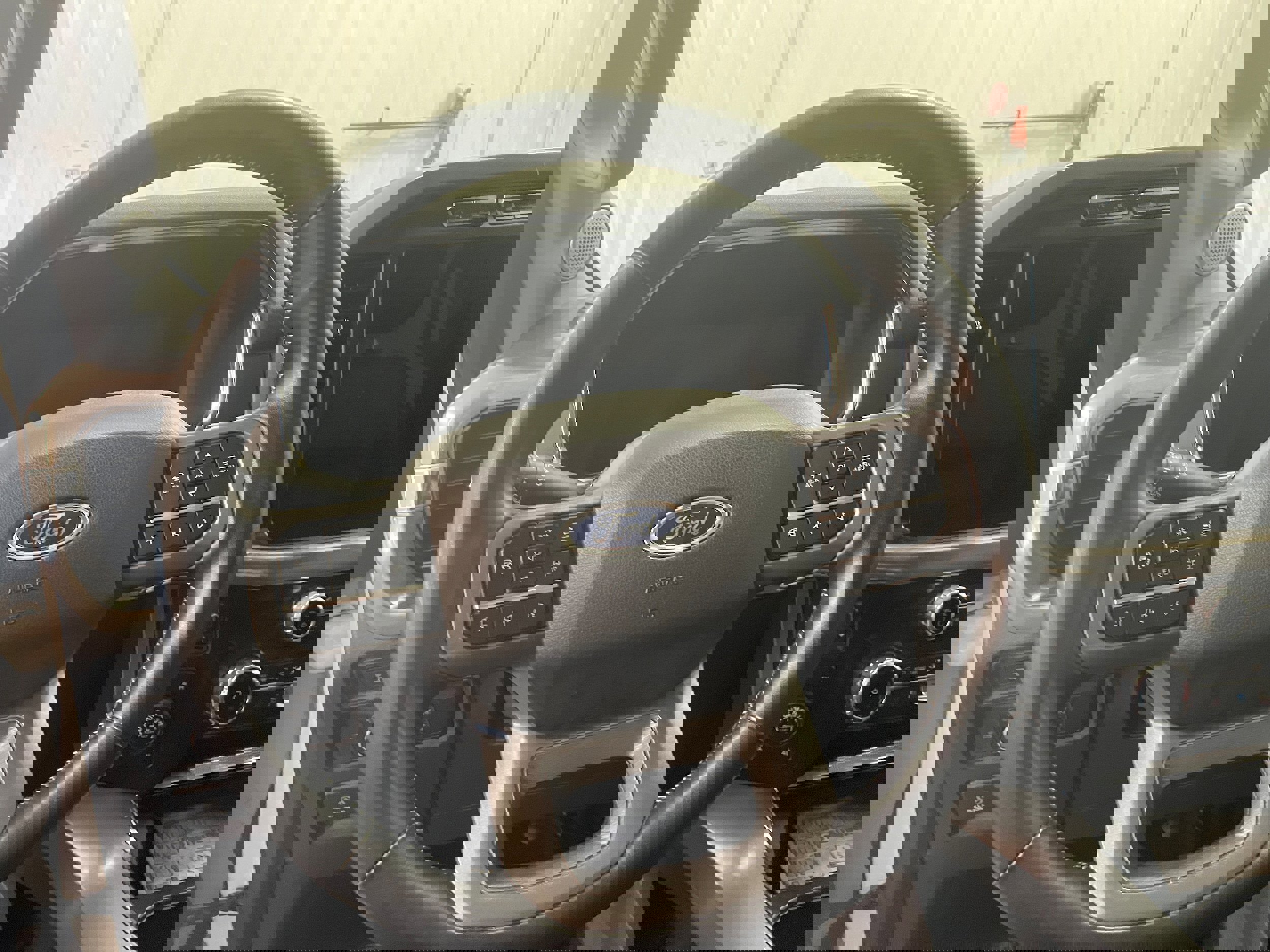 Used 2022 Ford F150 Lariat w/ Equipment Group 502A High image 15