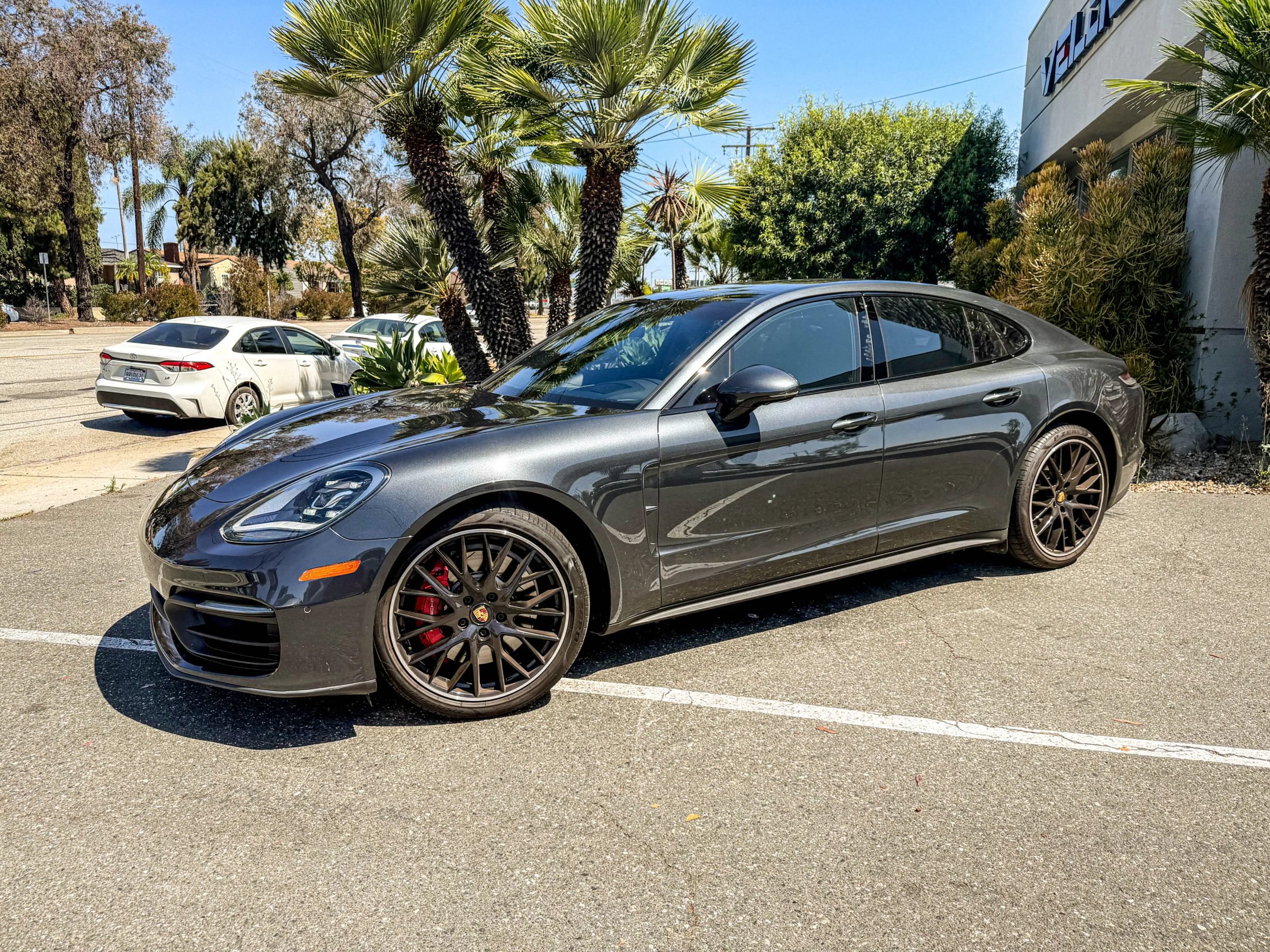Used 2022 Porsche Panamera 4S AWD/4WD image 5