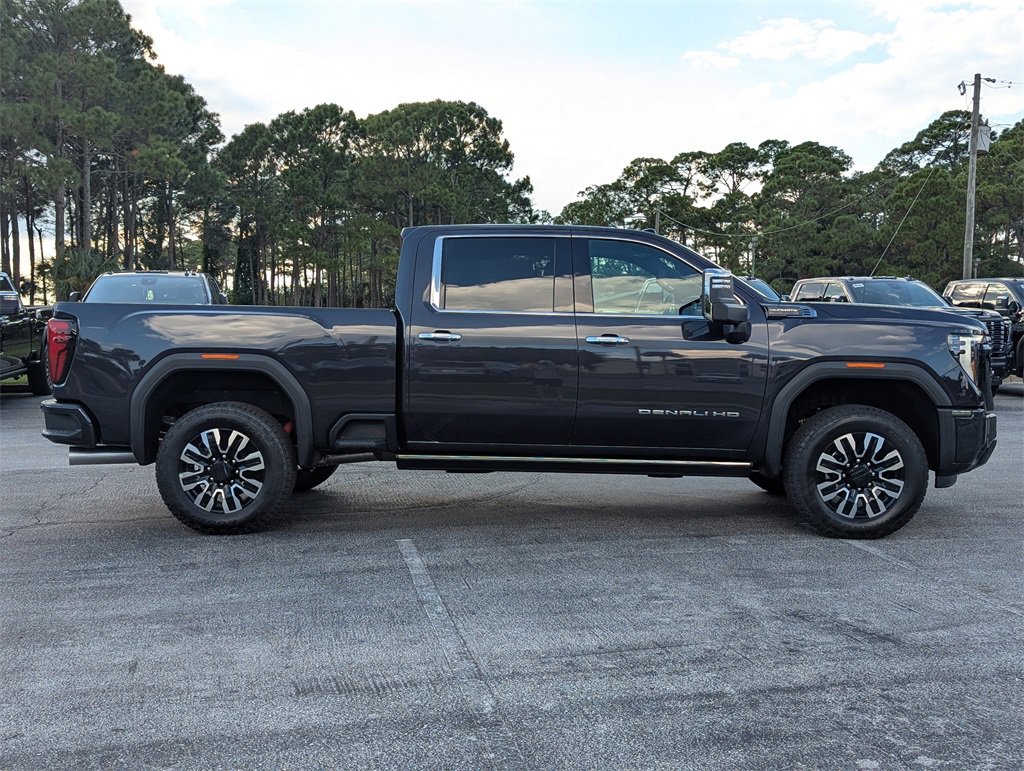 New 2026 GMC Sierra 2500 Denali Ultimate image 3
