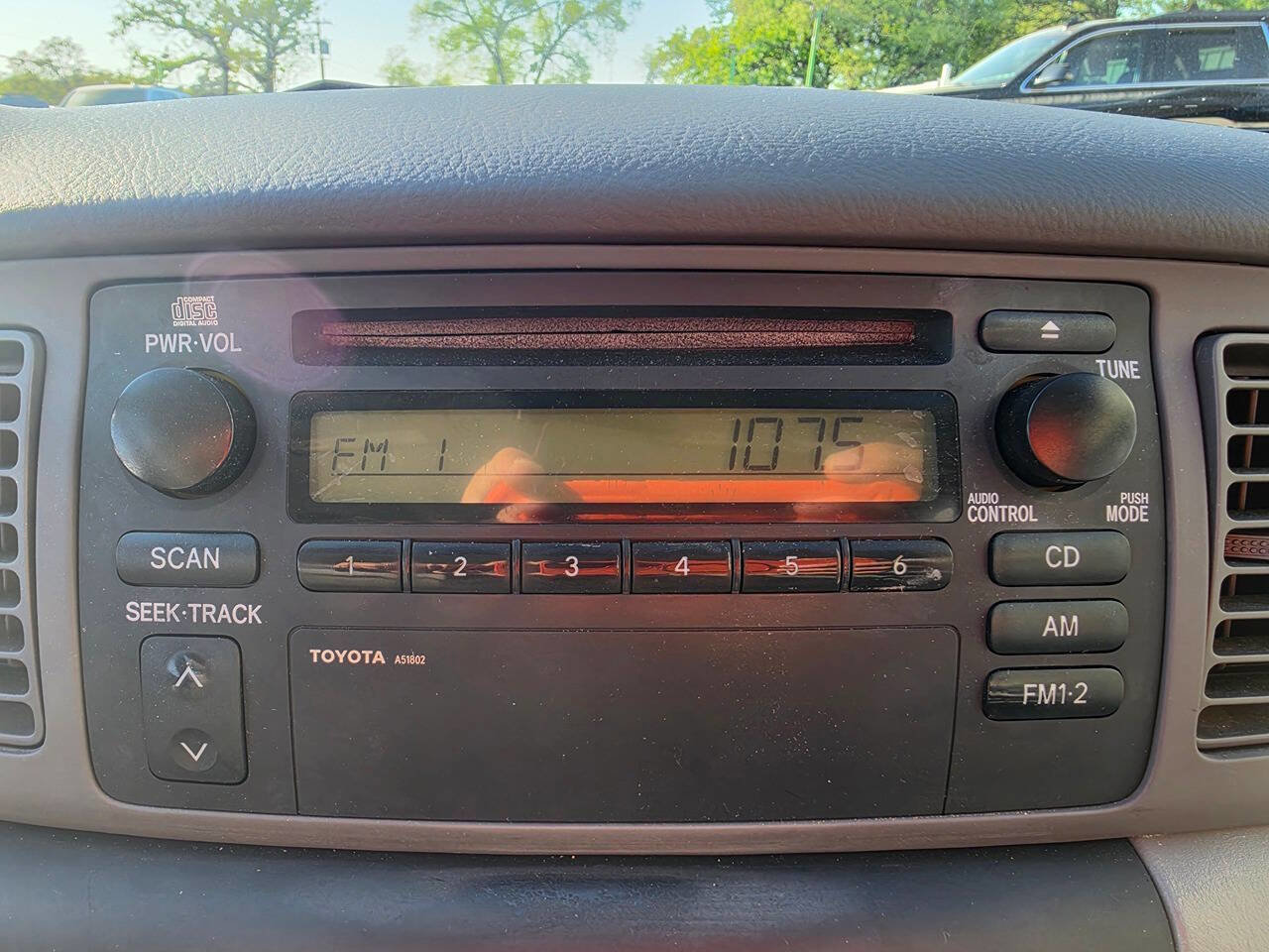 Used 2004 Toyota Corolla CE image 38