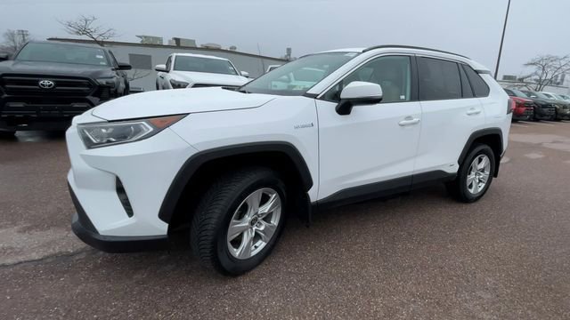 Certified 2021 Toyota RAV4 XLE w/ Convenience Package AWD/4WD image 6