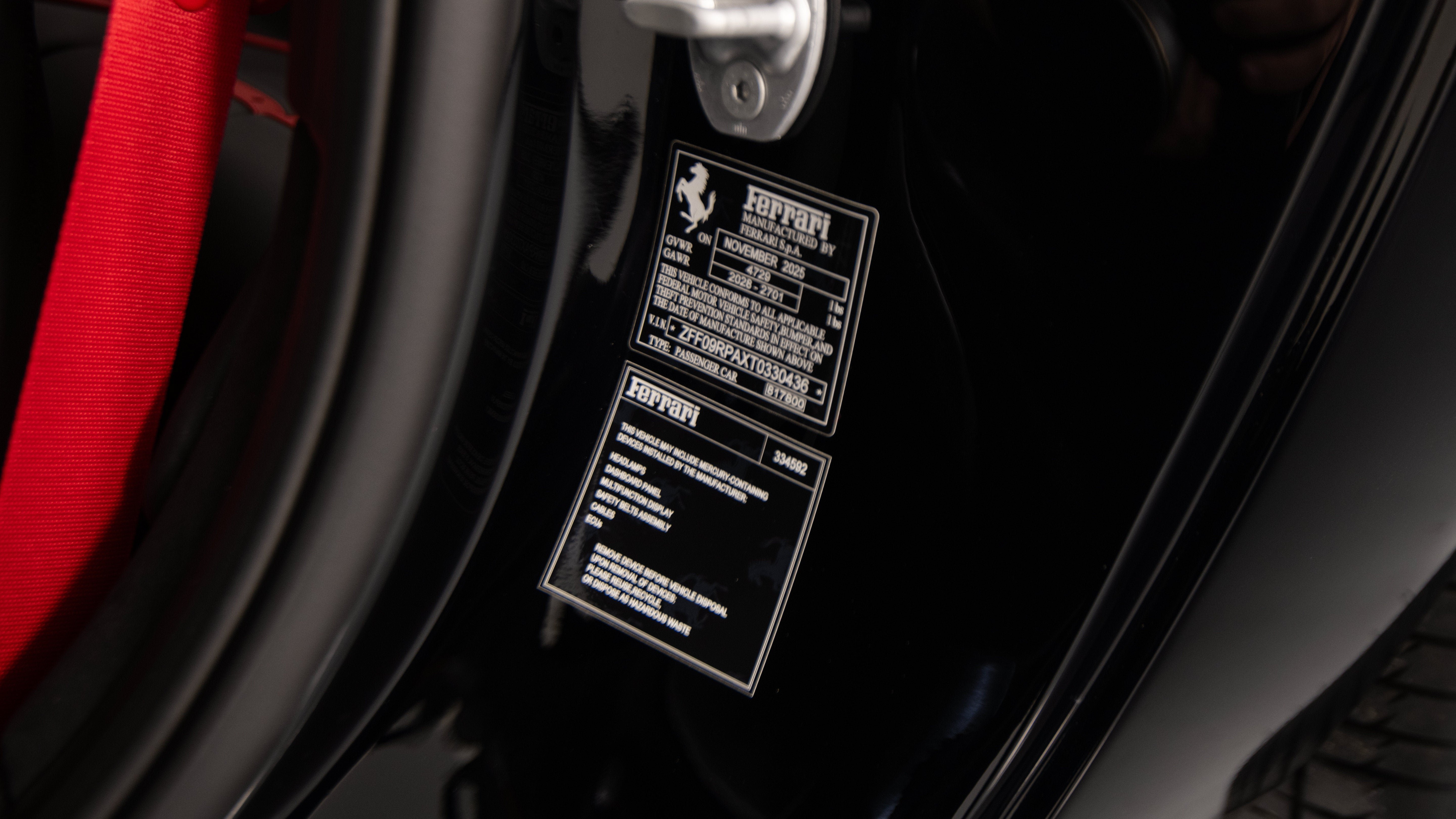 Used 2026 Ferrari Roma Spider RWD image 39