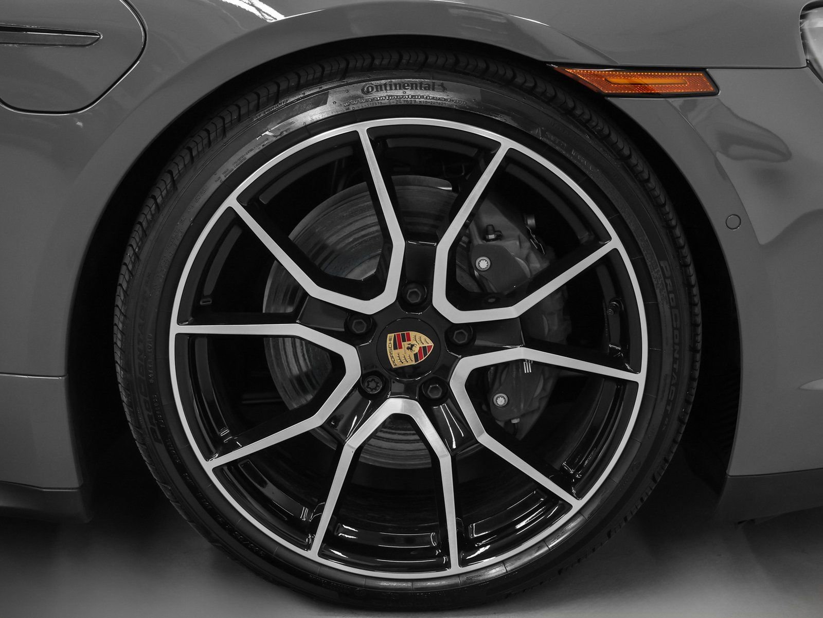 New 2025 Porsche Taycan image 17