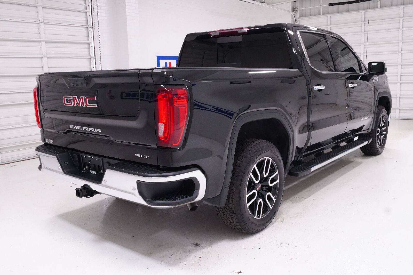 Used 2024 GMC Sierra 1500 SLT RWD image 32