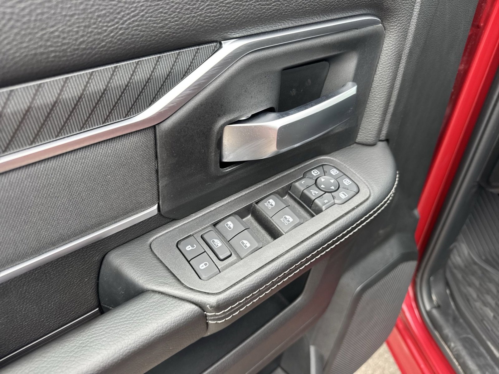 New 2025 RAM 2500 Big Horn AWD/4WD image 20