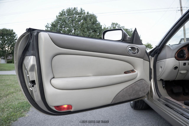 Used 1999 Jaguar XK8 Convertible image 49