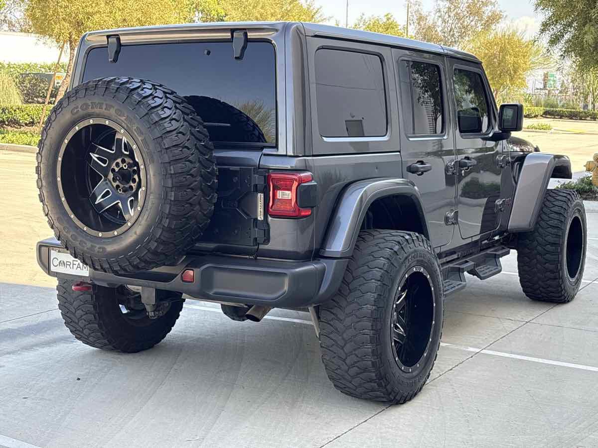 Used 2018 Jeep Wrangler Unlimited Rubicon AWD/4WD image 3