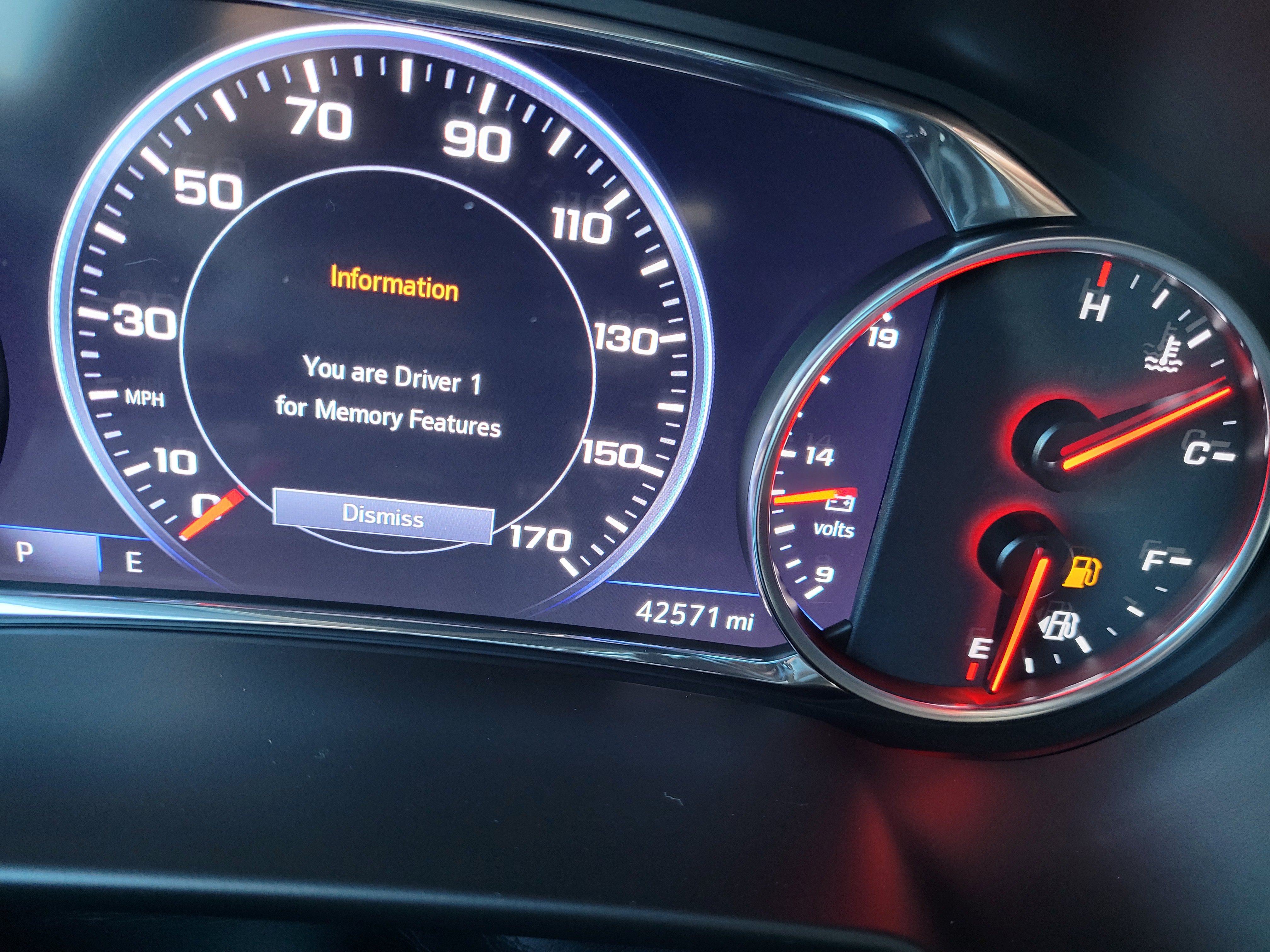 Certified 2021 Chevrolet Blazer RS w/ Enhanced Convenience Package FWD image 17