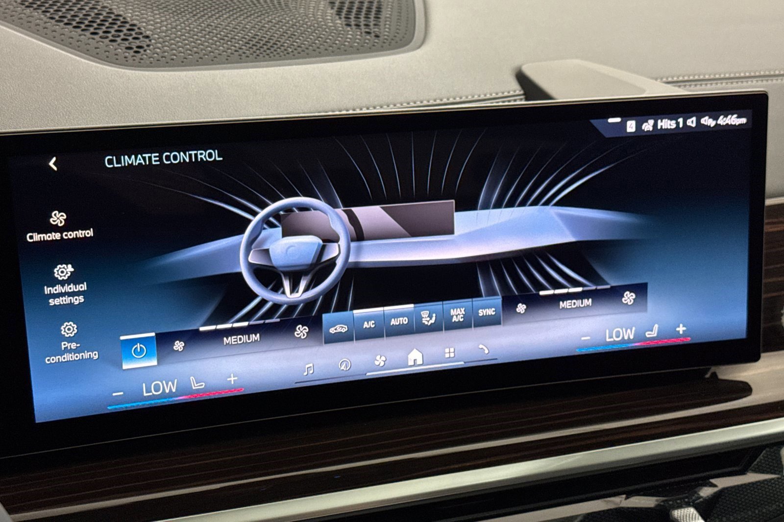 Used 2026 BMW X5 xDrive50e w/ Premium Package AWD/4WD image 25