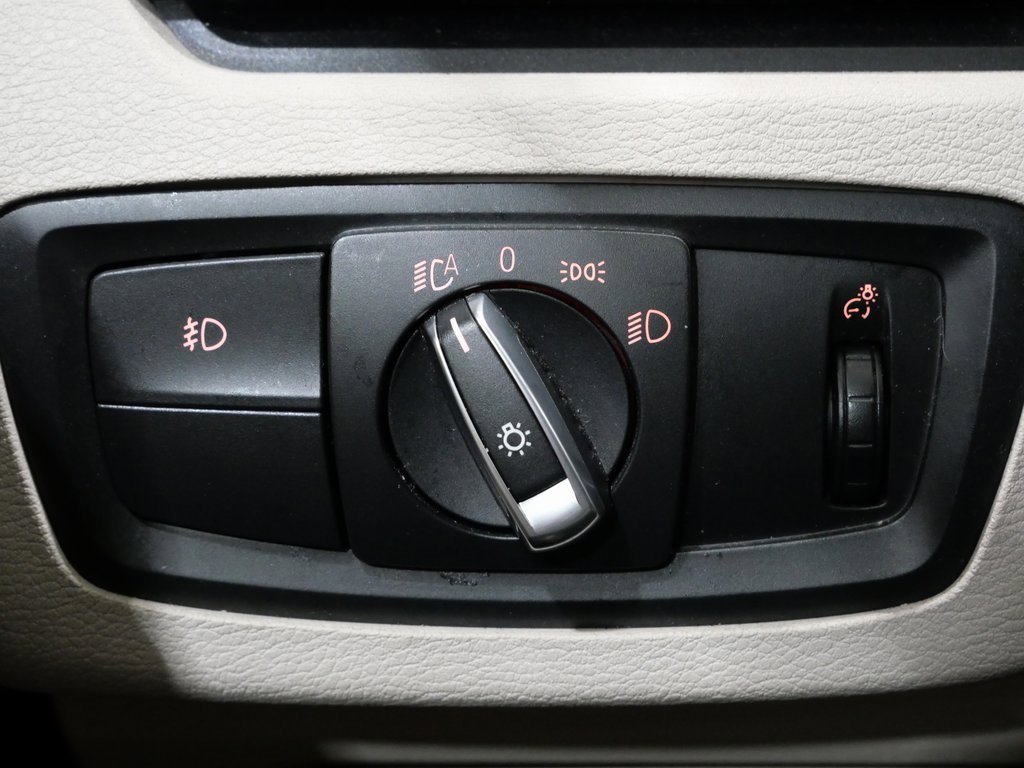 Used 2019 BMW X1 xDrive28i w/ Convenience Package image 15