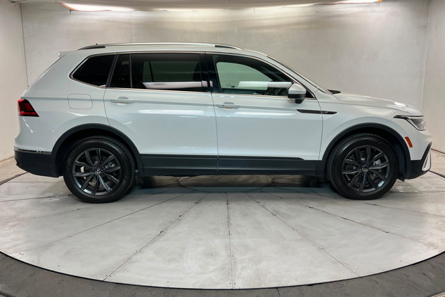 Used 2023 Volkswagen Tiguan SE FWD image 6