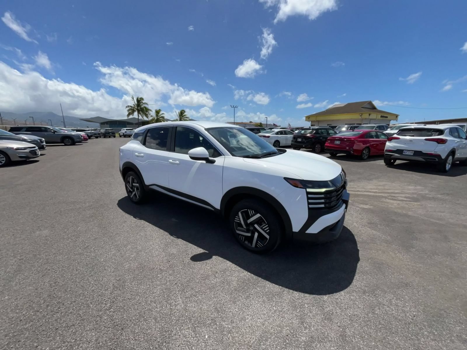 Used 2025 Nissan Kicks SV FWD video 2