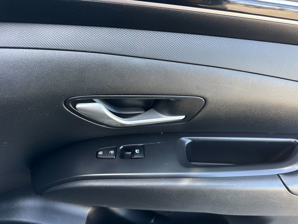 Used 2023 Hyundai Santa Cruz SEL Premium w/ Cargo Package image 17