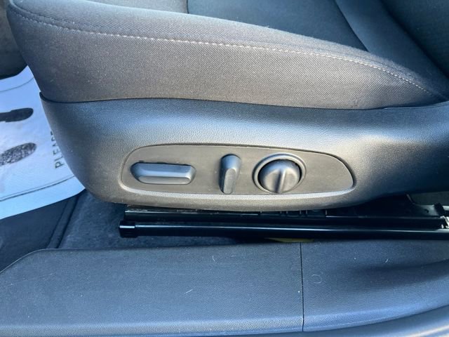 Used 2024 Chevrolet Malibu LT image 14