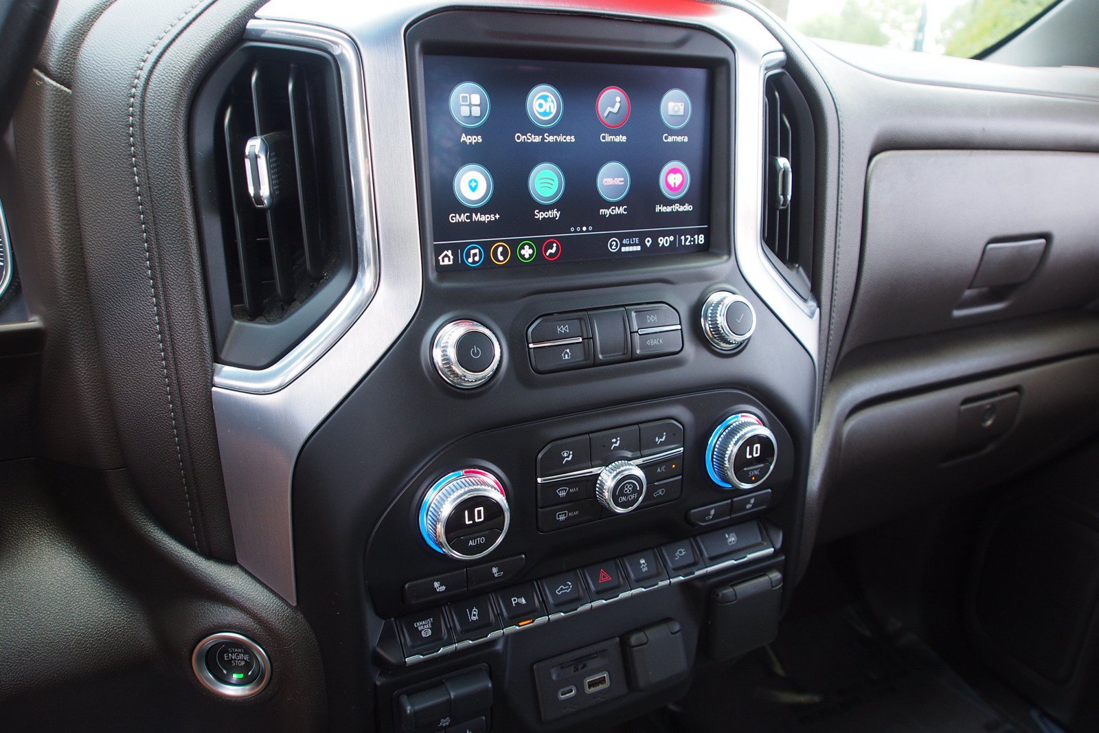 Used 2022 GMC Sierra 3500 SLE w/ SLE Convenience Package AWD/4WD image 22