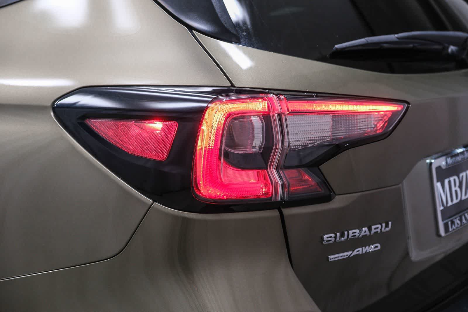 Used 2024 Subaru Outback Premium AWD/4WD image 7