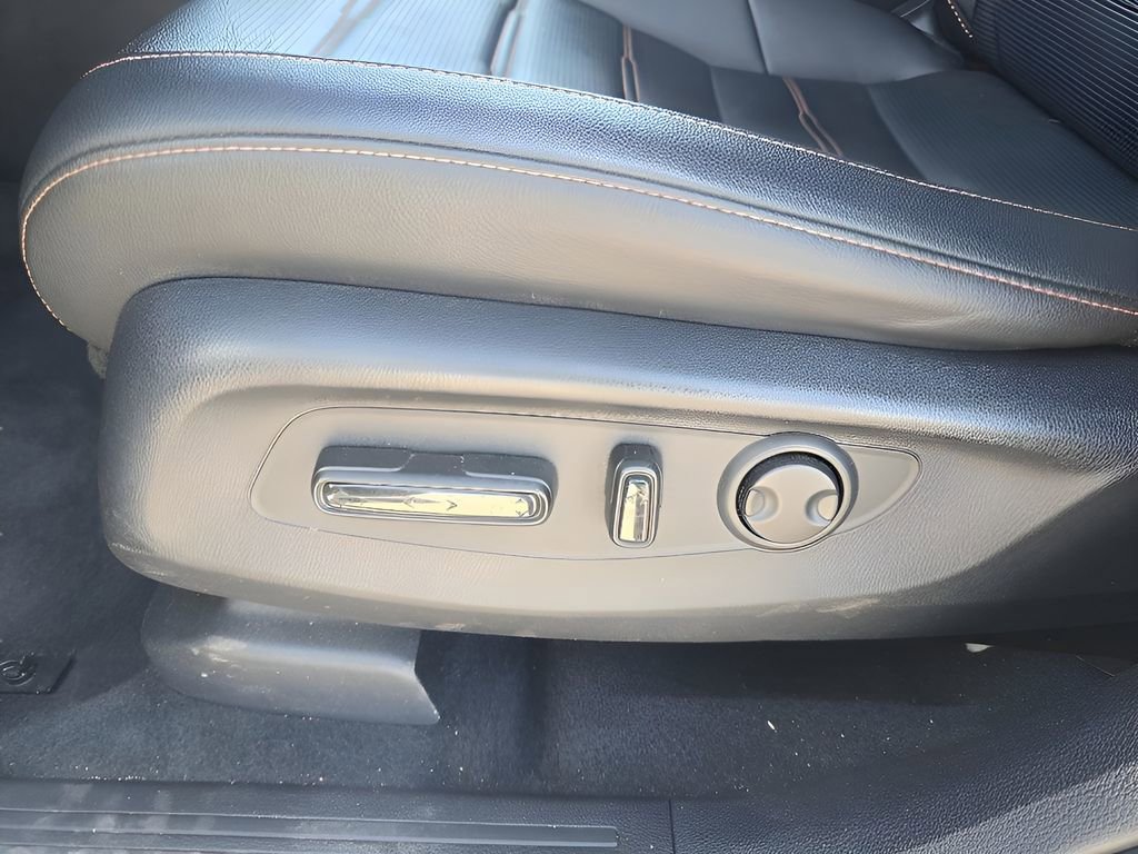 Used 2025 Honda CR-V Sport Touring image 14