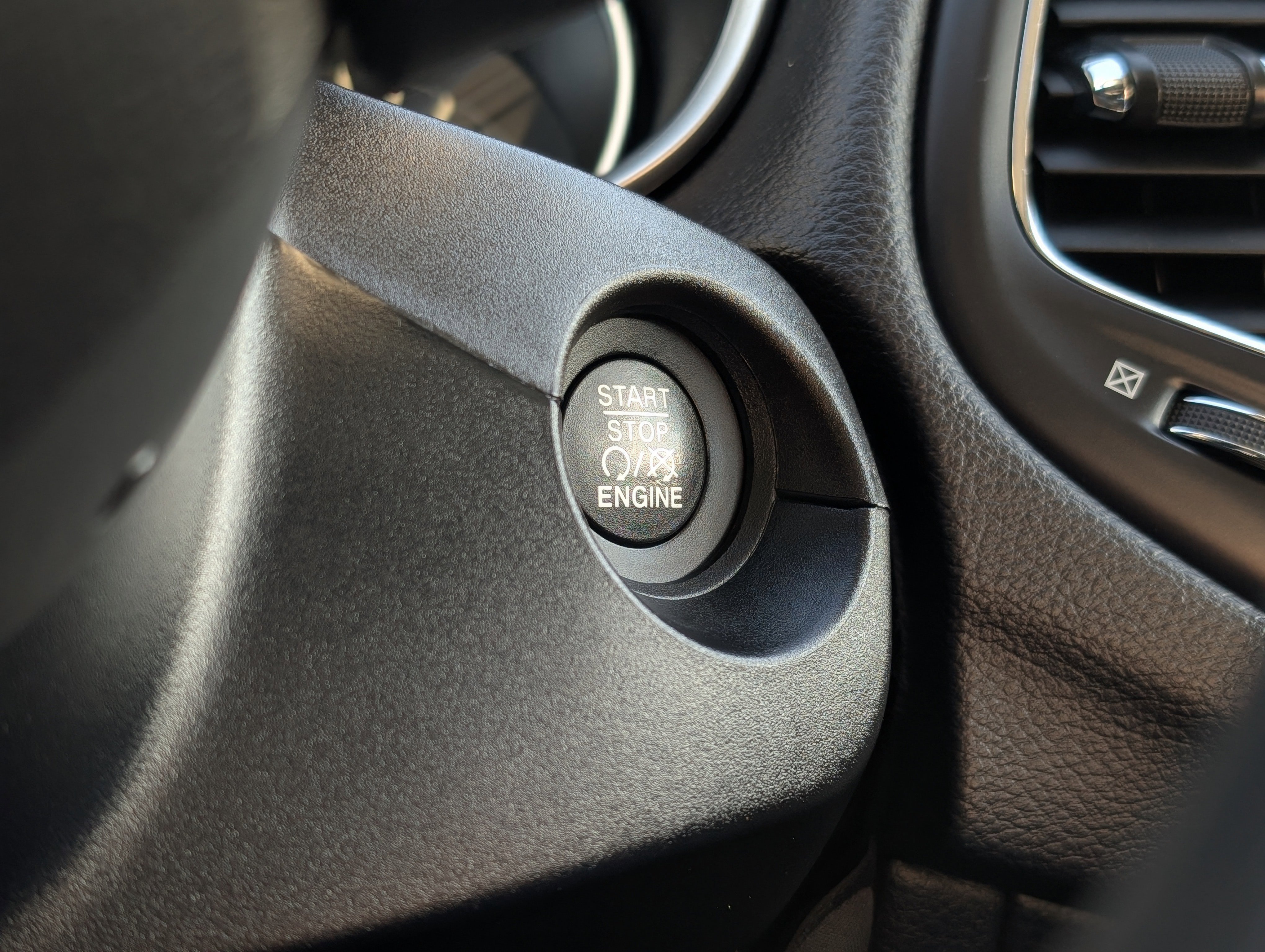 Used 2021 Jeep Compass Sport image 19