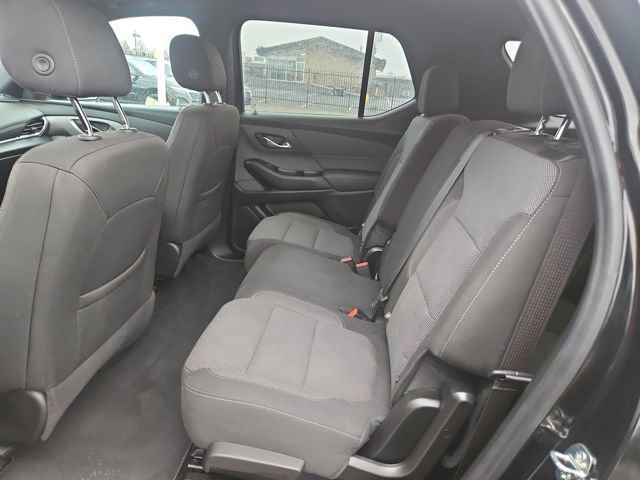 Used 2023 Chevrolet Traverse LT image 25