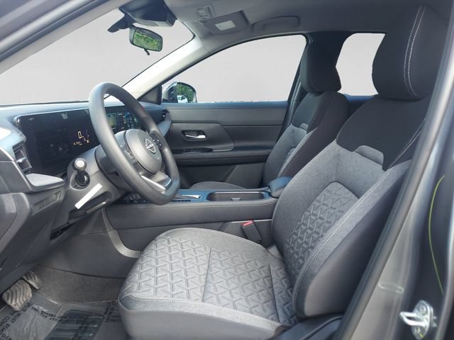 New 2026 Nissan Kicks SV AWD/4WD image 10