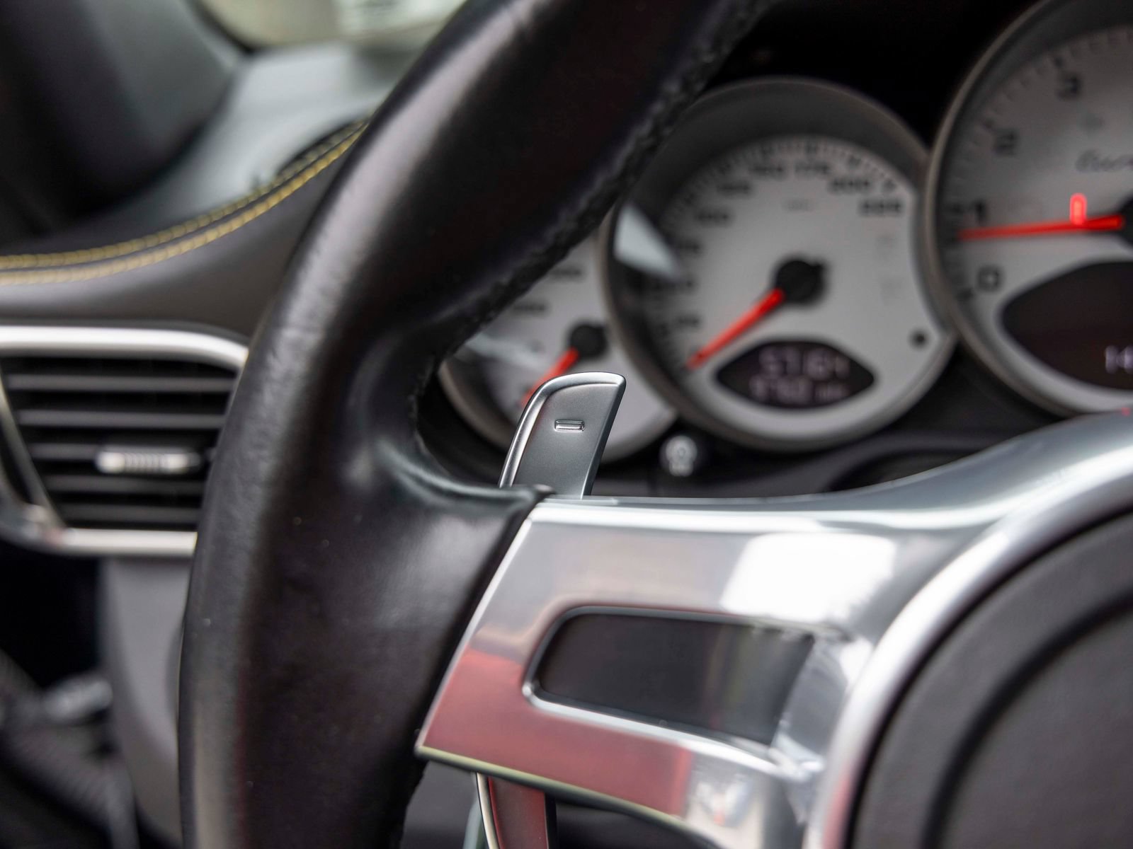 Used 2011 Porsche 911 Turbo S AWD/4WD image 49