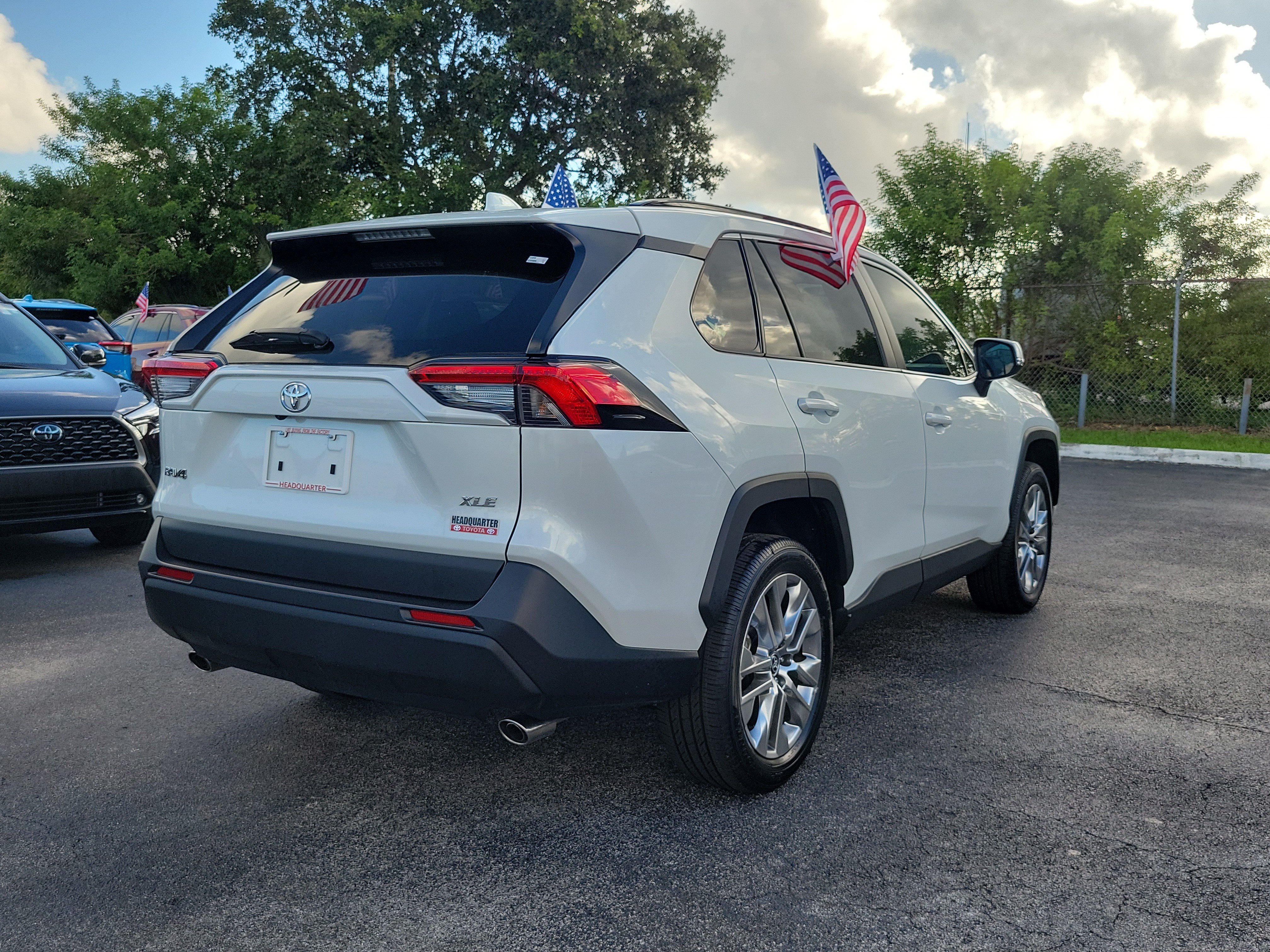 Used 2025 Toyota RAV4 XLE Premium FWD image 12