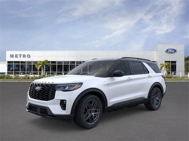 New 2025 Ford Explorer ST-Line w/ Premium Package