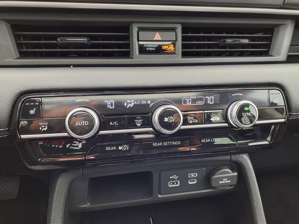 Used 2025 Honda Pilot Touring image 20