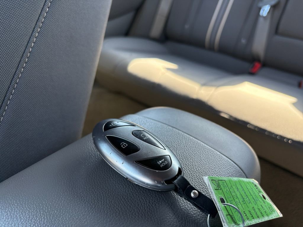 Used 2025 Hyundai Elantra SEL image 29