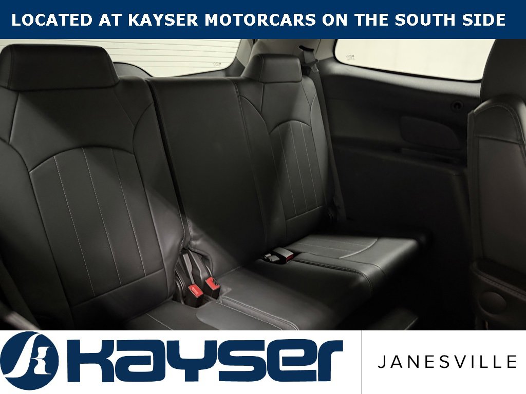 Used 2017 Buick Enclave Leather image 19