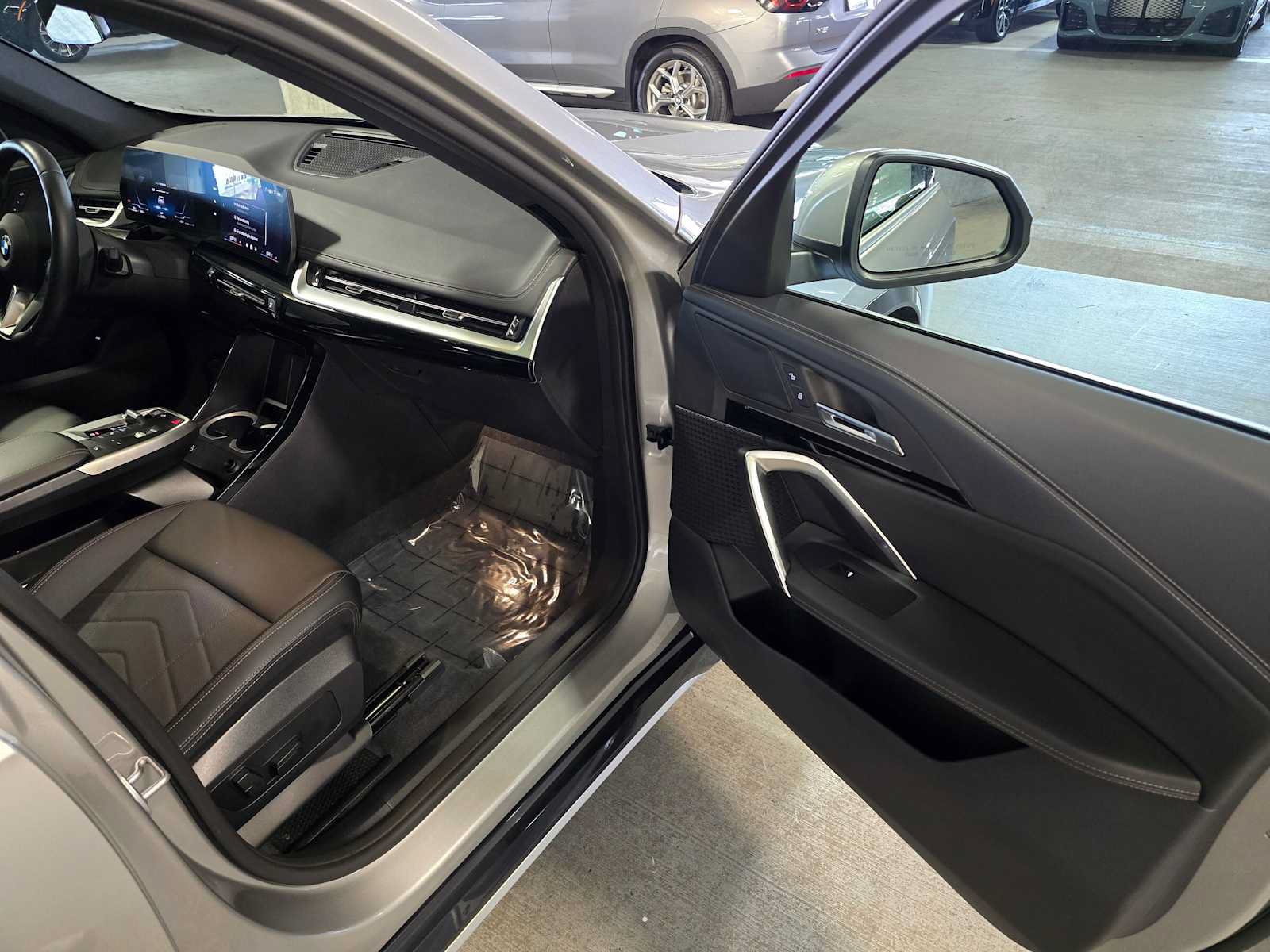 Used 2025 BMW X1 xDrive28i w/ Convenience Package AWD/4WD image 30