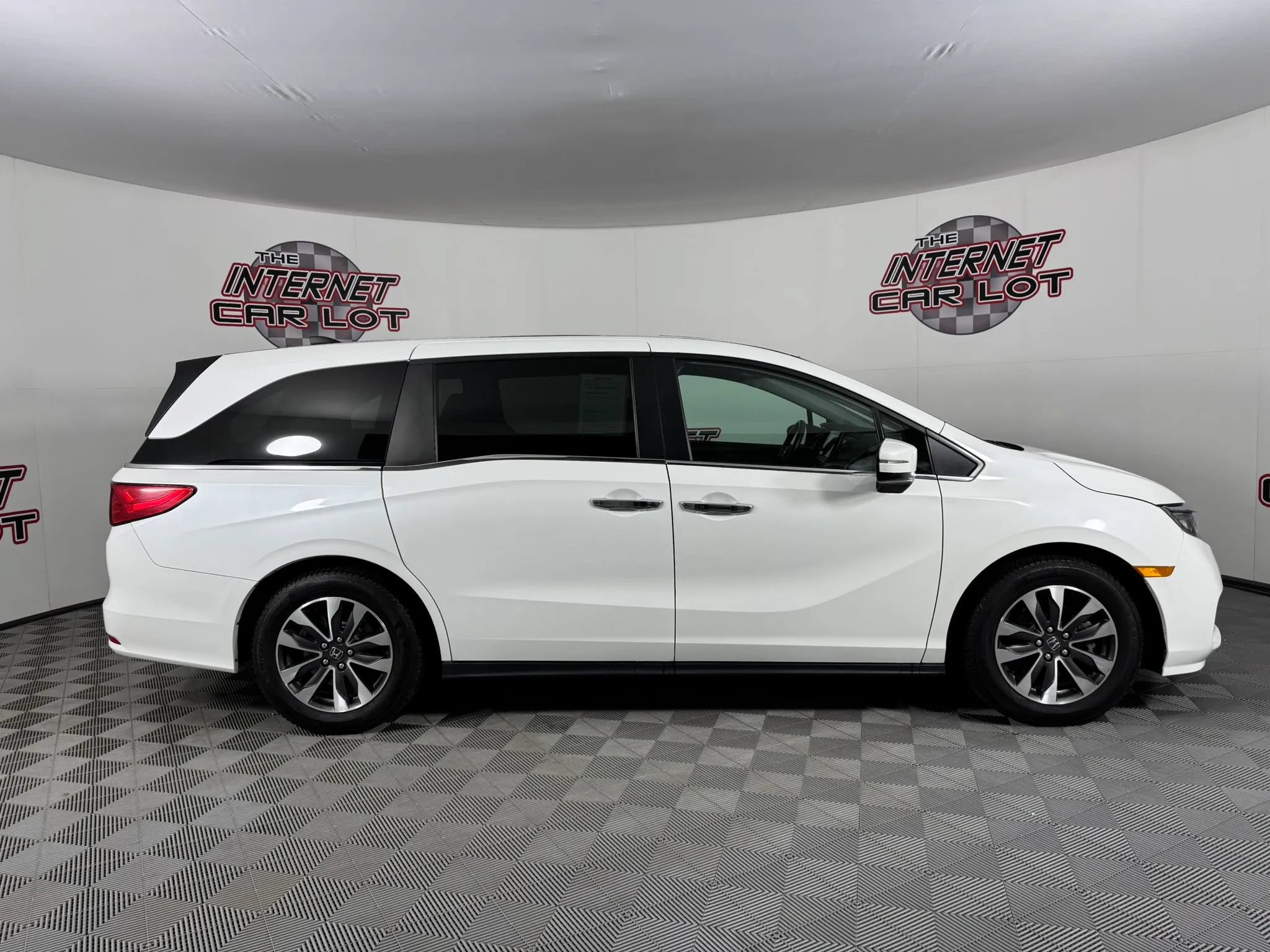 Used 2022 Honda Odyssey EX-L image 8