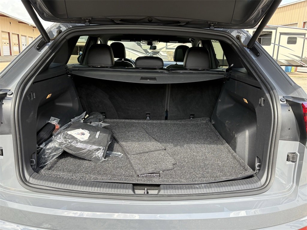 Certified 2022 Volkswagen Atlas Cross Sport SEL Premium R-Line w/ Cross Sport MDO Package image 28