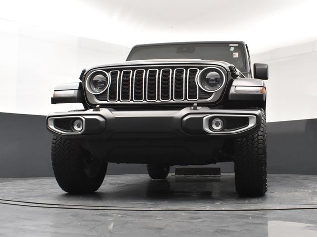 Used 2024 Jeep Wrangler Unlimited Sahara w/ Dual Top Group AWD/4WD image 23