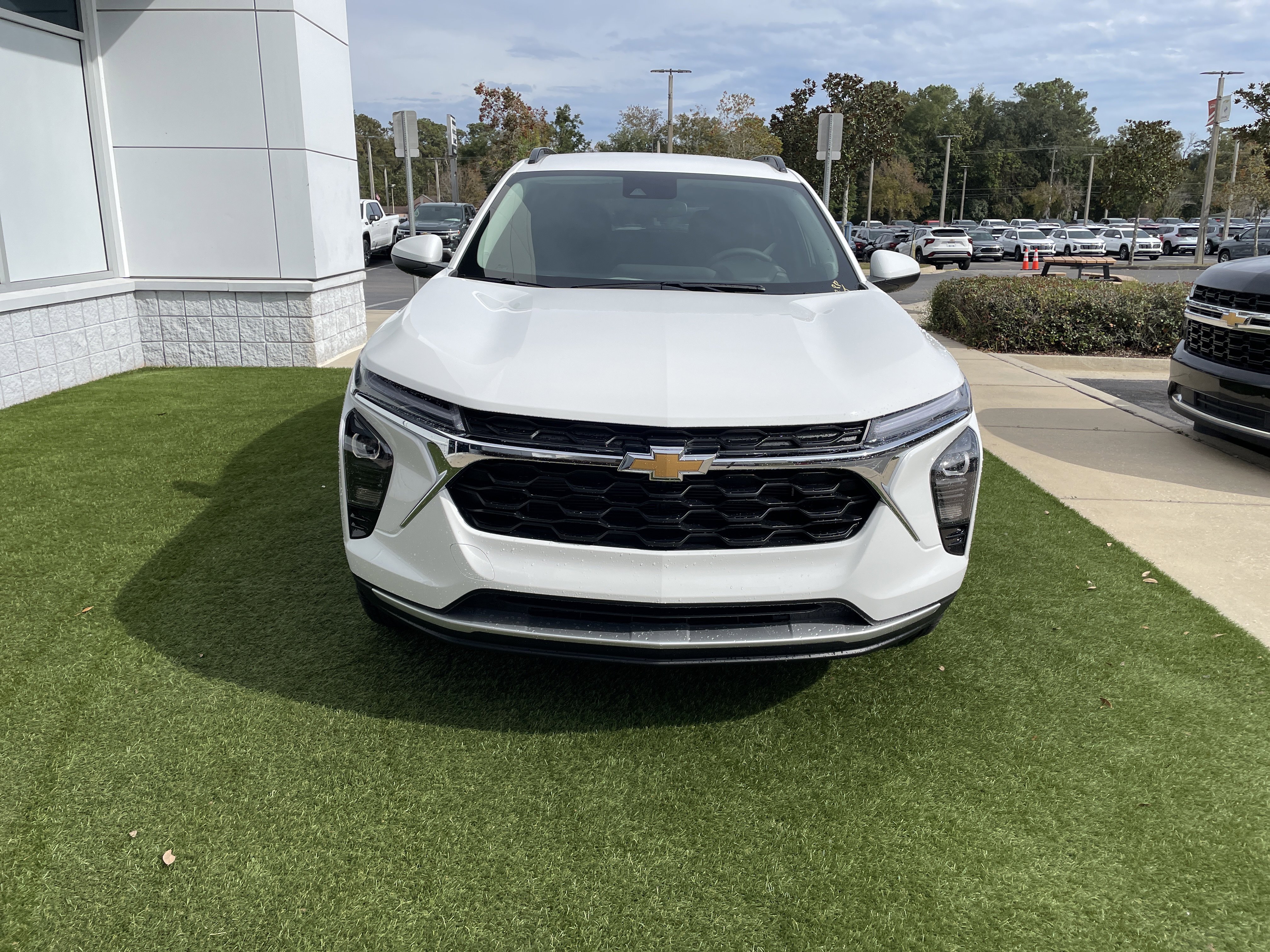 New 2025 Chevrolet Trax LT w/ Driver Confidence Package image 3