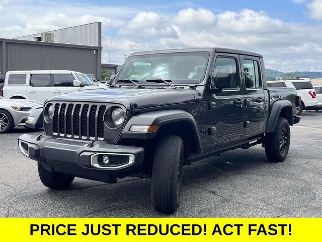 Used 2023 Jeep Gladiator Sport AWD/4WD image 8