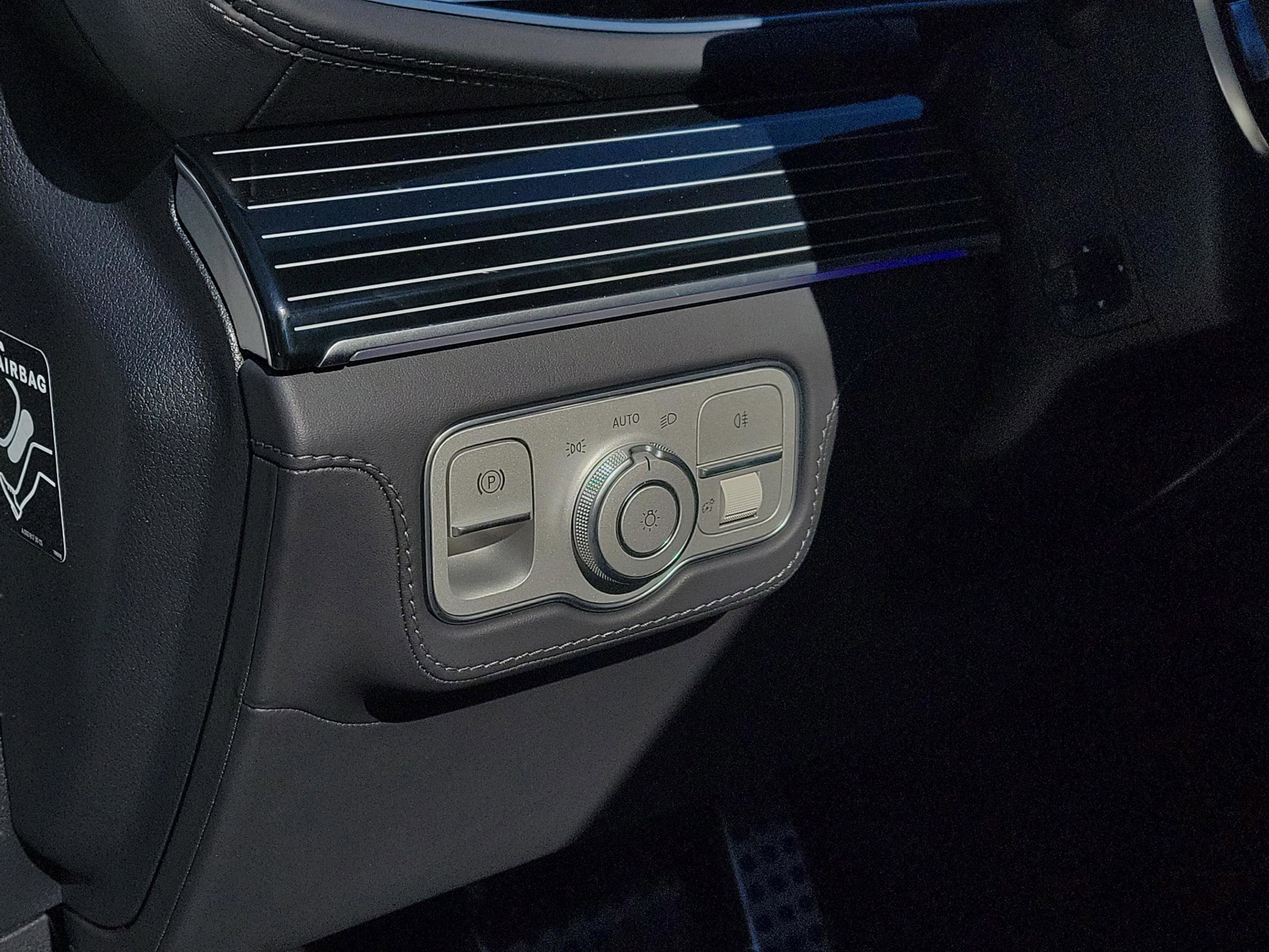 New 2026 Mercedes-Benz GLE 53 AMG 4MATIC Coupe image 18