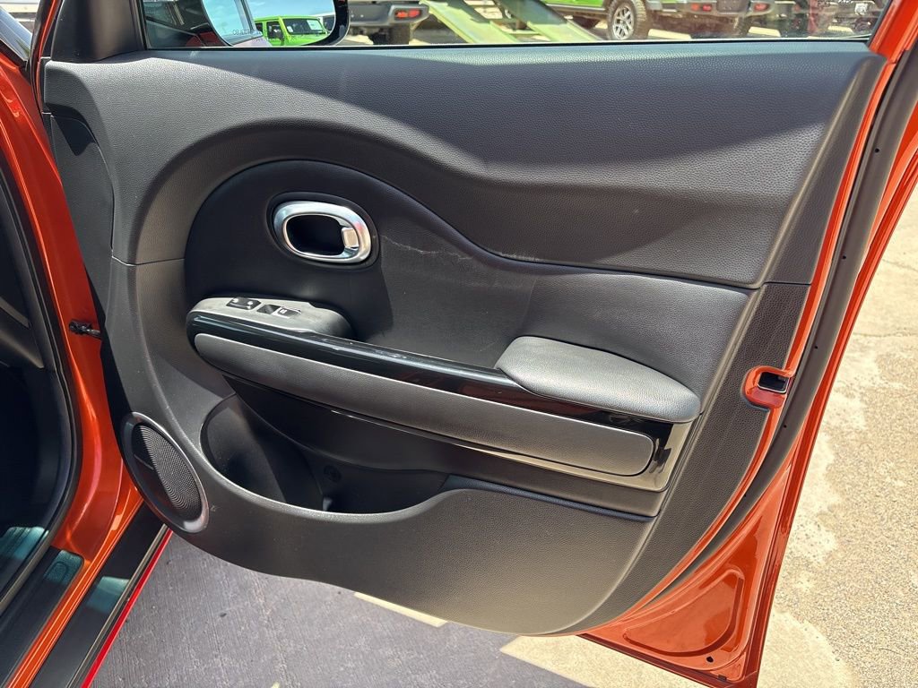 Used 2018 Kia Soul ! w/ Tech Package FWD image 22
