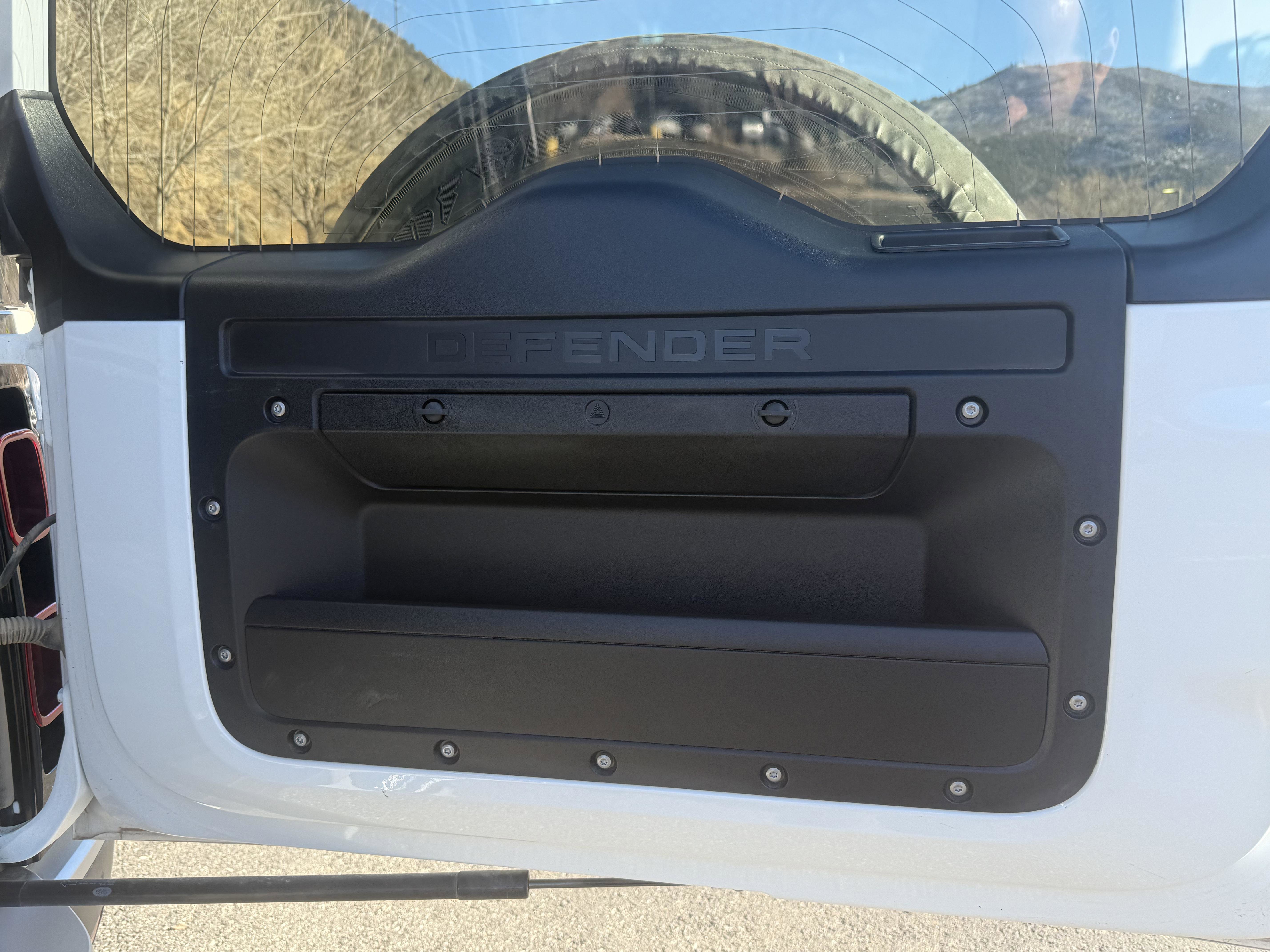 Certified 2022 Land Rover Defender 110 SE image 37