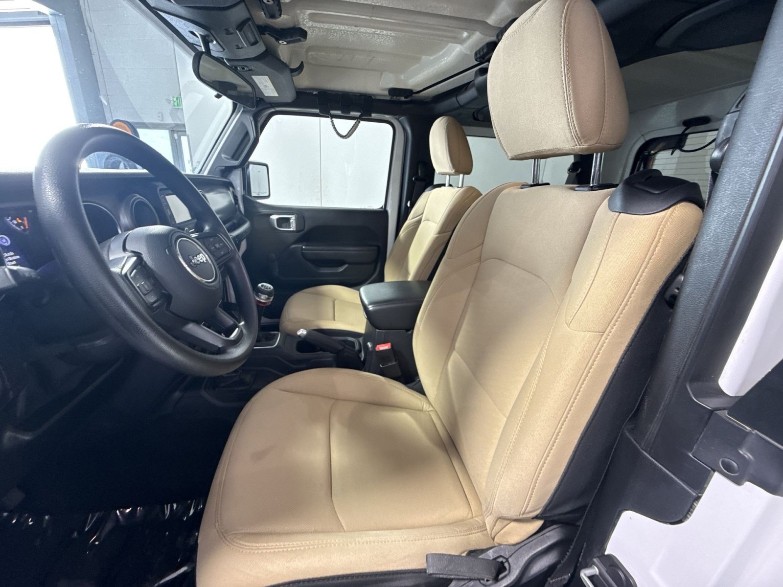 Used 2021 Jeep Wrangler Sport AWD/4WD image 14