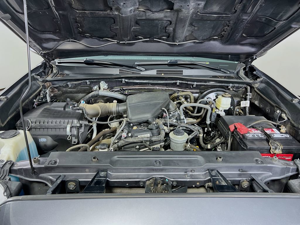 Used 2020 Toyota Tacoma SR image 29