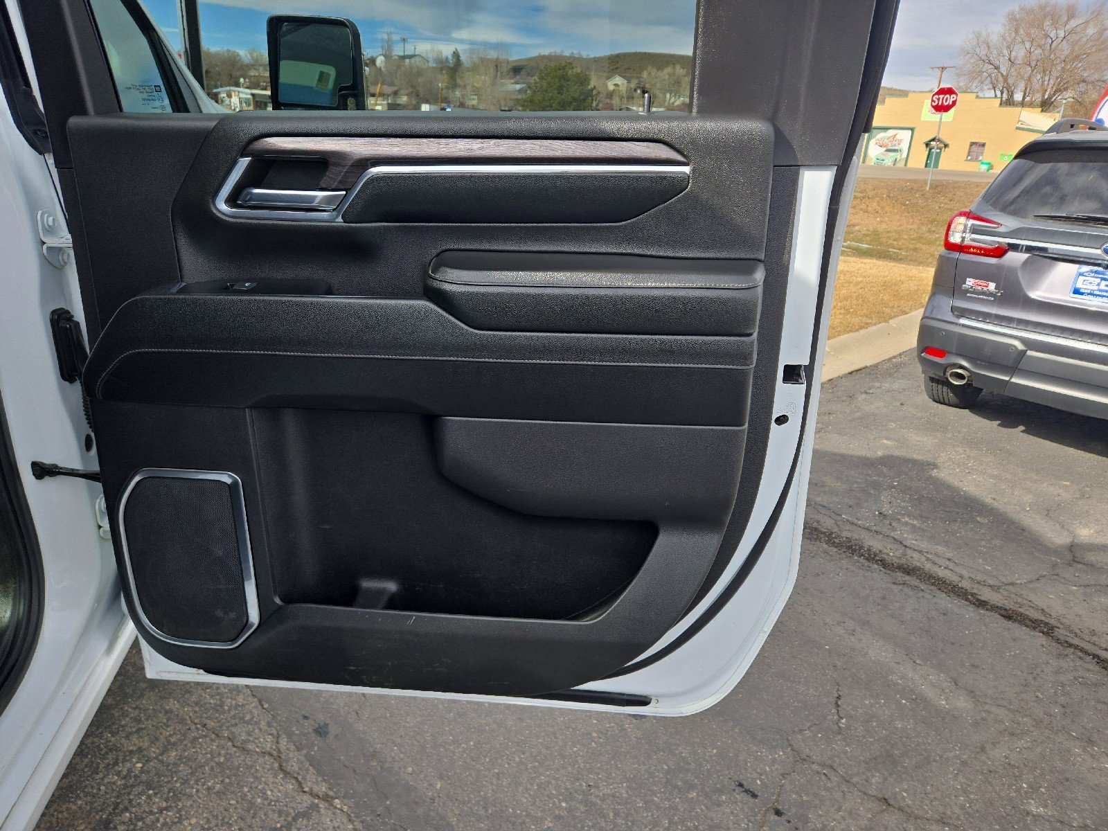 Used 2024 Chevrolet Silverado 2500 LTZ w/ LTZ Convenience Package image 23