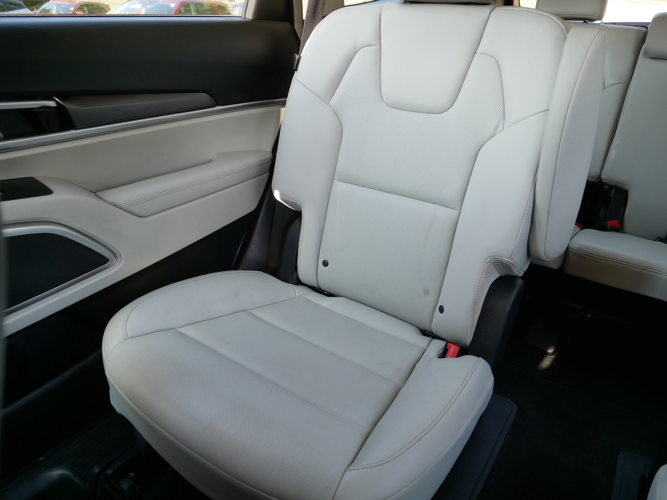 Certified 2024 Kia Telluride S w/ S Sunroof Package AWD/4WD image 12
