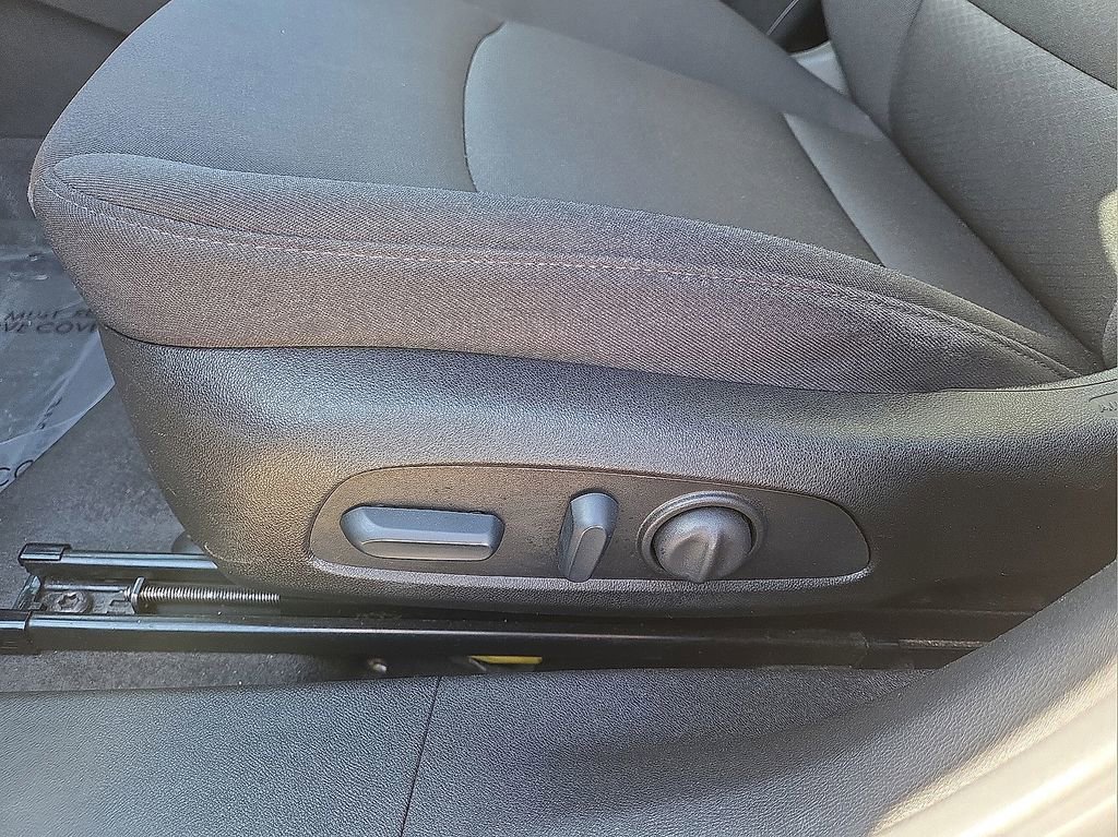 Used 2024 Chevrolet Malibu LT image 23