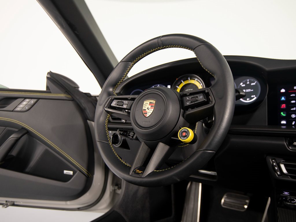Certified 2022 Porsche 911 Targa 4 GTS image 33