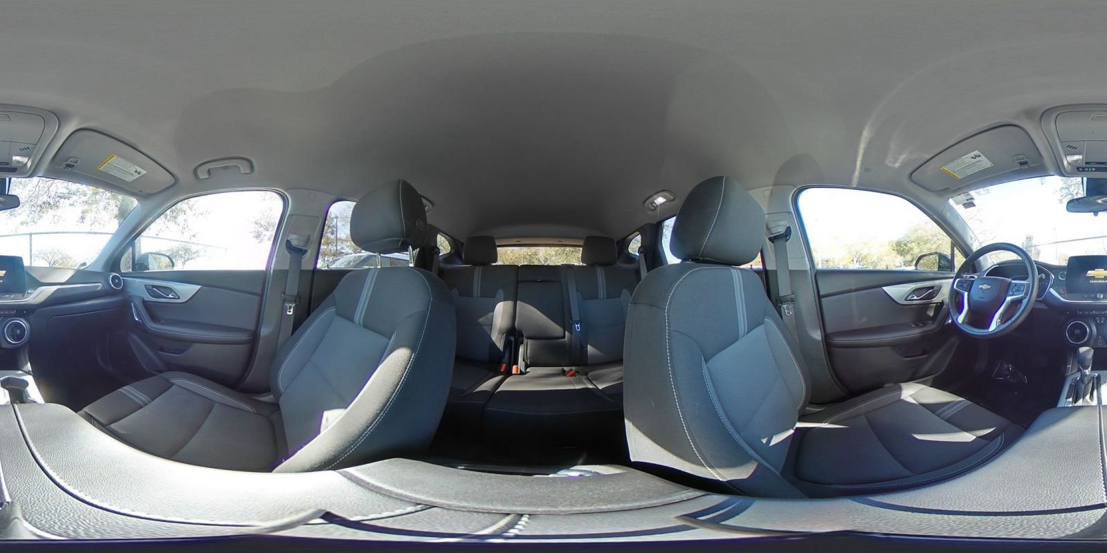 Used 2025 Chevrolet Blazer LT image 38