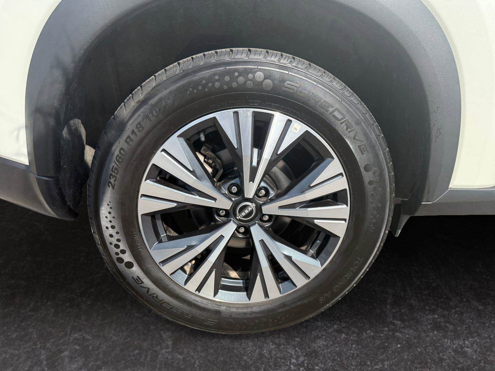 Used 2023 Nissan Rogue SV AWD/4WD image 27