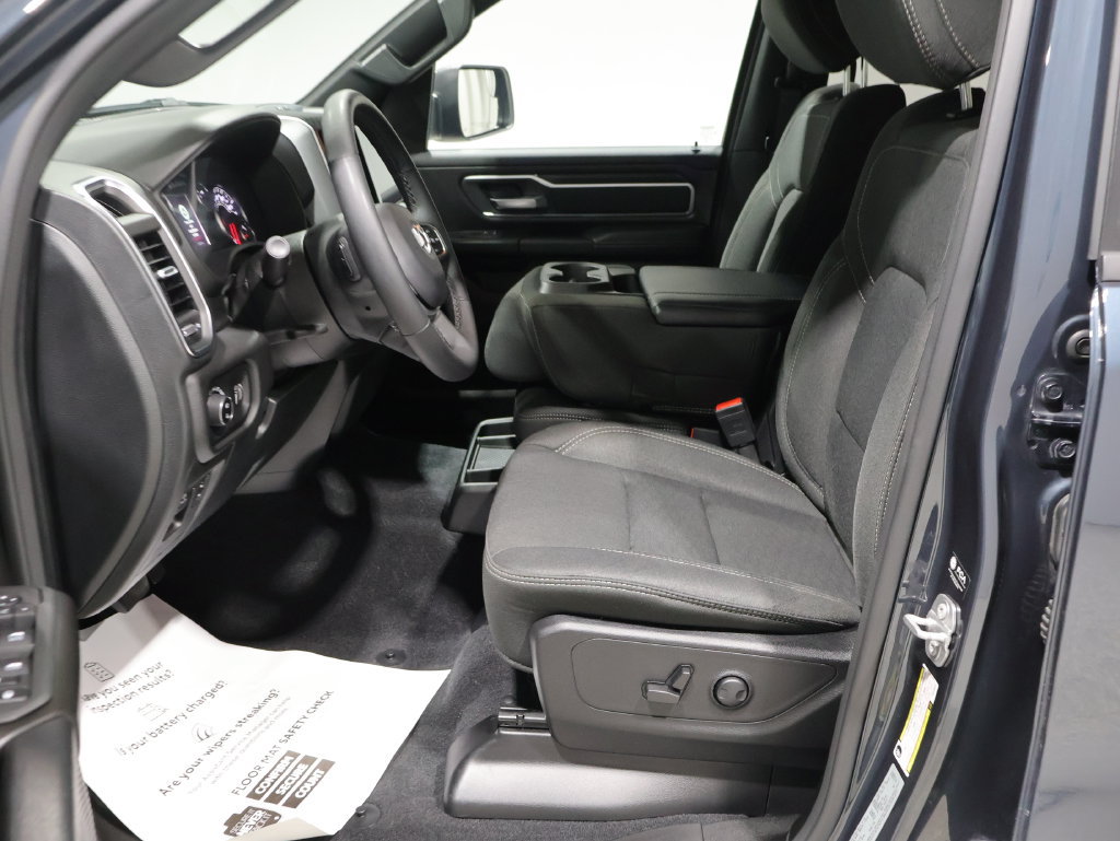 Certified 2025 RAM 1500 Big Horn AWD/4WD image 11