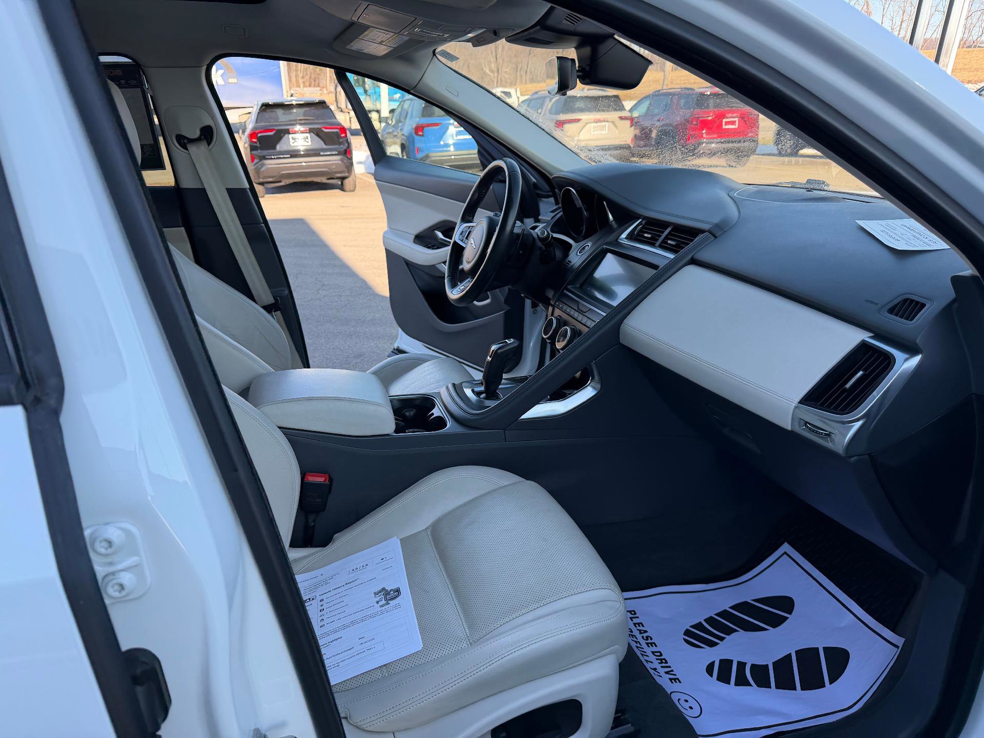 Used 2020 Jaguar E-PACE Sport Utility image 35